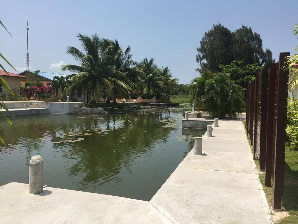 Villa Royale Manor Corozal Exterior foto