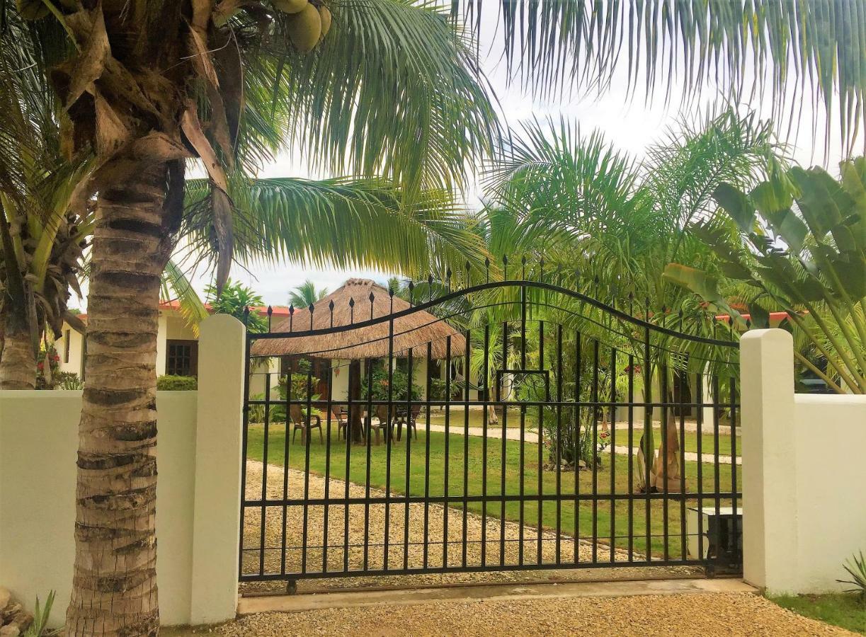 Villa Royale Manor Corozal Exterior foto
